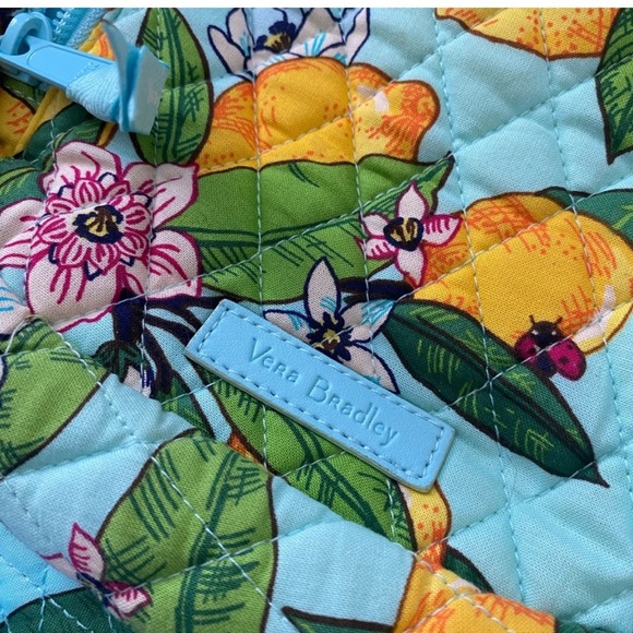 Vera Bradley Crossbody with Lemons - Excellent Condition - Picture 4 of 4